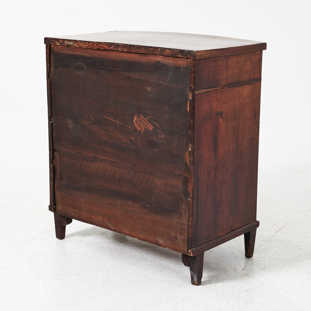 BYRÅ, 1800-tal, England, fanérad i mahogny.