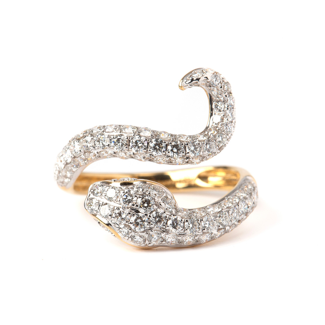 RING, 18K guld och vitguld med briljantslipade diamanter totalt ca 1.26 ct.