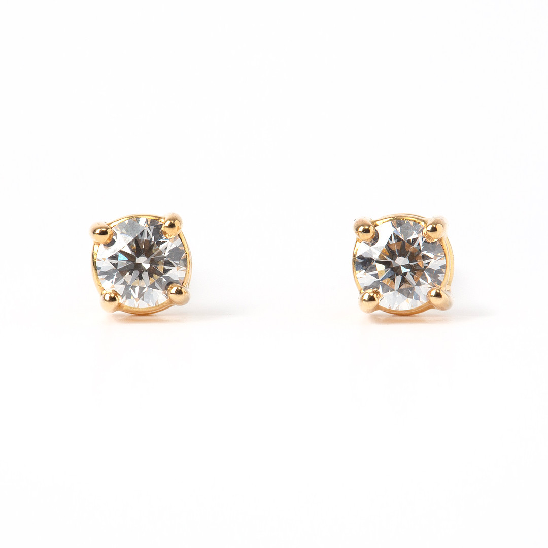ÖRHÄNGEN, 18K guld med briljantslipade diamanter totalt ca 0.36 ct.