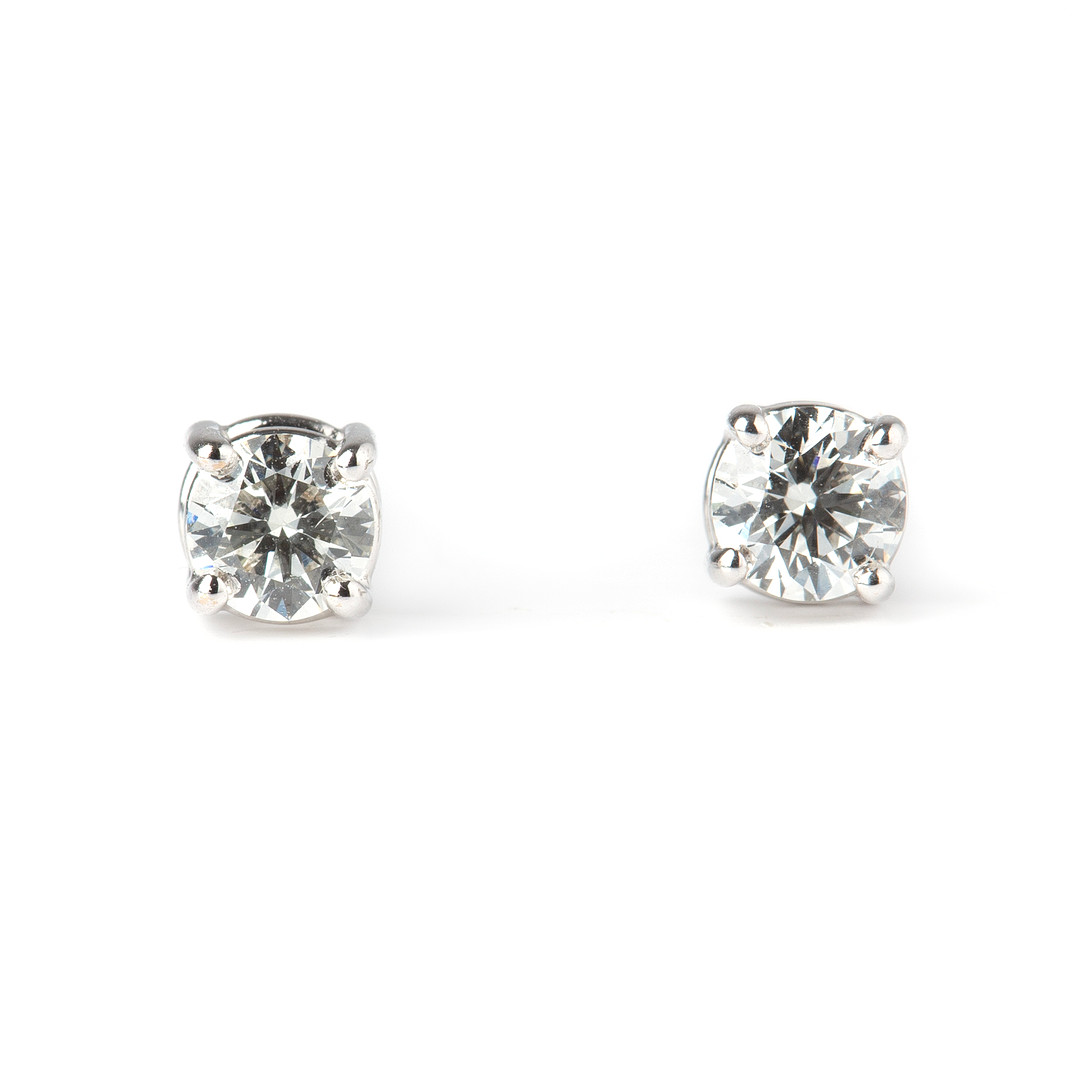 ÖRHÄNGEN, 18K vitguld med briljantslipade diamanter totalt ca 0.40 ct.