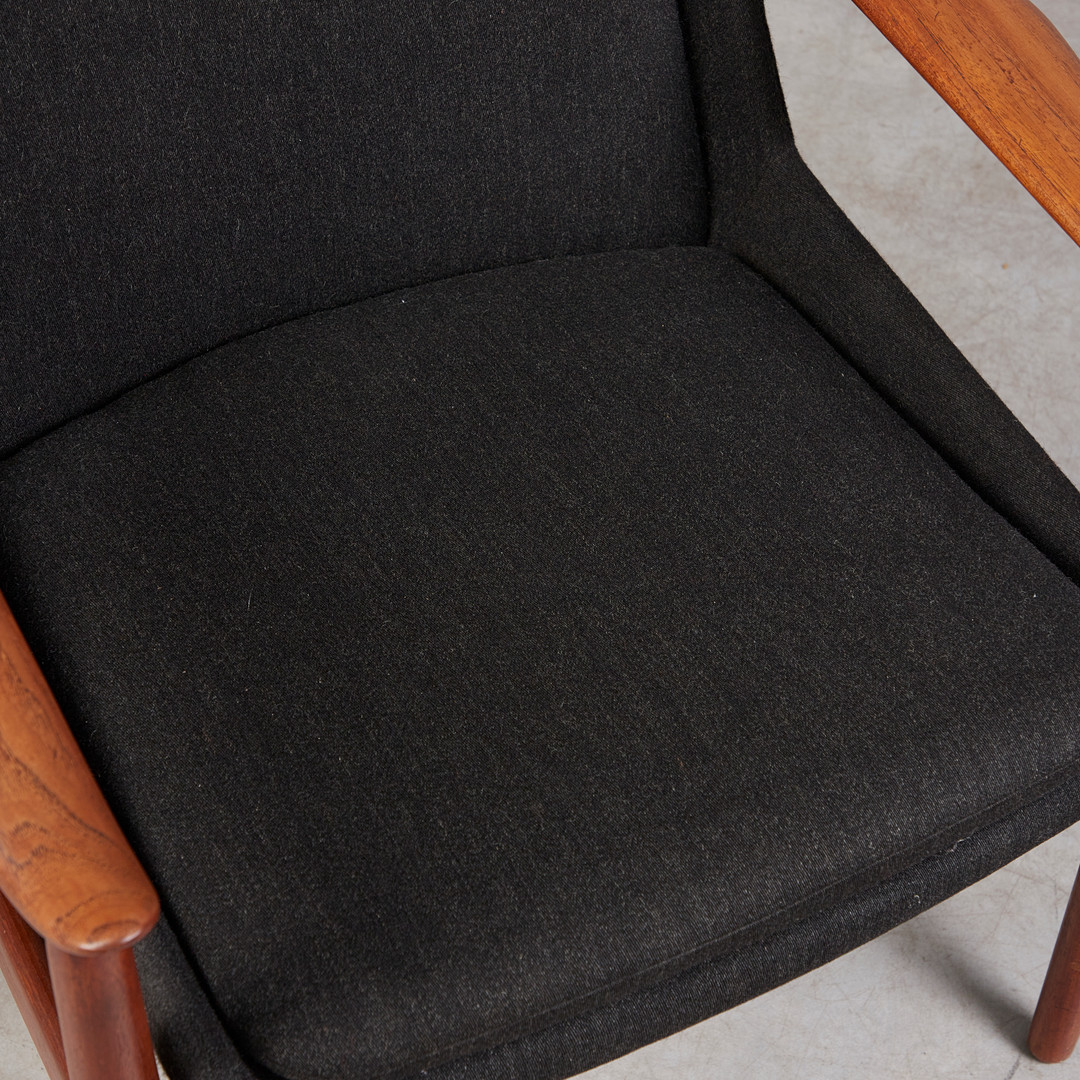 ARNE VODDER. für Slagelse Møbelværk, Armlehnstuhl / Sessel, Modell '810', Wolle, Teak, 1960er Jahre, Dänemark.