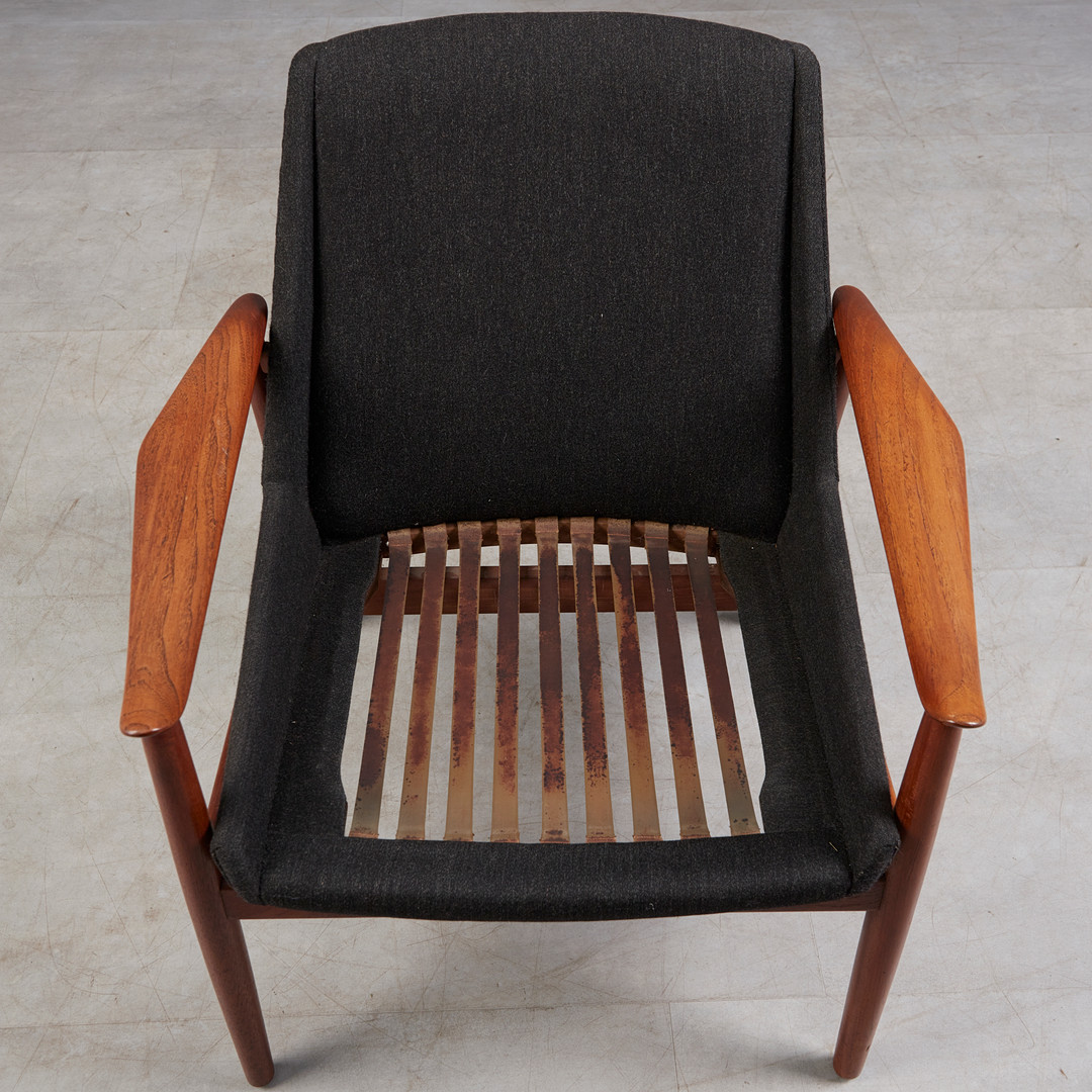 ARNE VODDER. für Slagelse Møbelværk, Armlehnstuhl / Sessel, Modell '810', Wolle, Teak, 1960er Jahre, Dänemark.