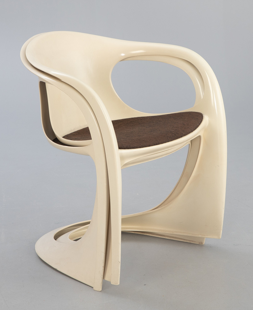 ALEXANDER BEGGE. Casala. 8 Kunststoff Stühle, Modell
