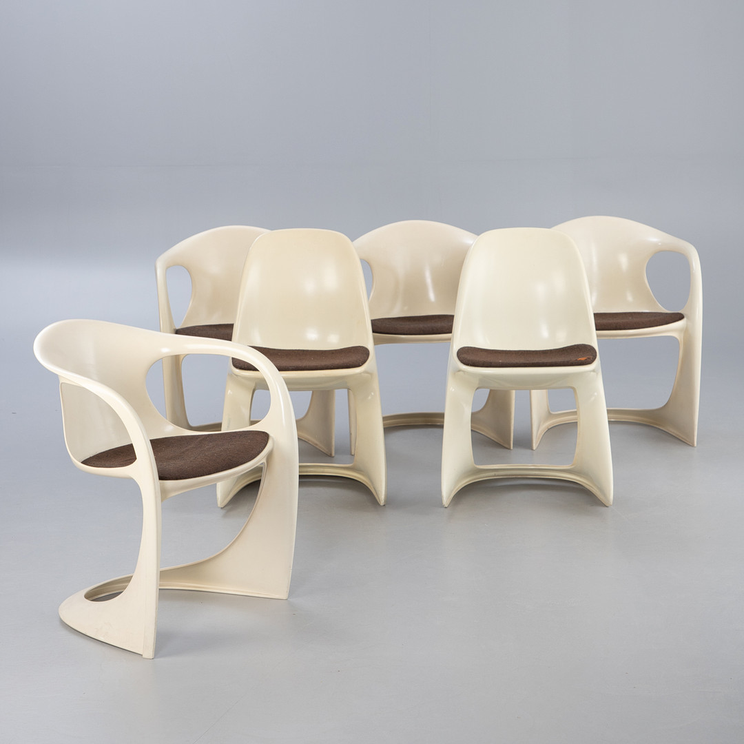 ALEXANDER BEGGE. Casala. 8 Kunststoff Stühle, Modell