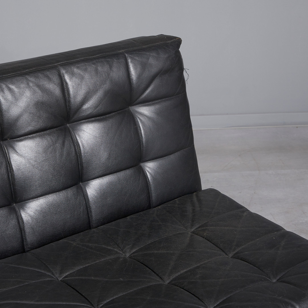 FLORENCE KNOLL. Im Stil von. Dreisitzer-Sofa / Couch, Stahl, verchromt, Leder, 1960er Jahre.