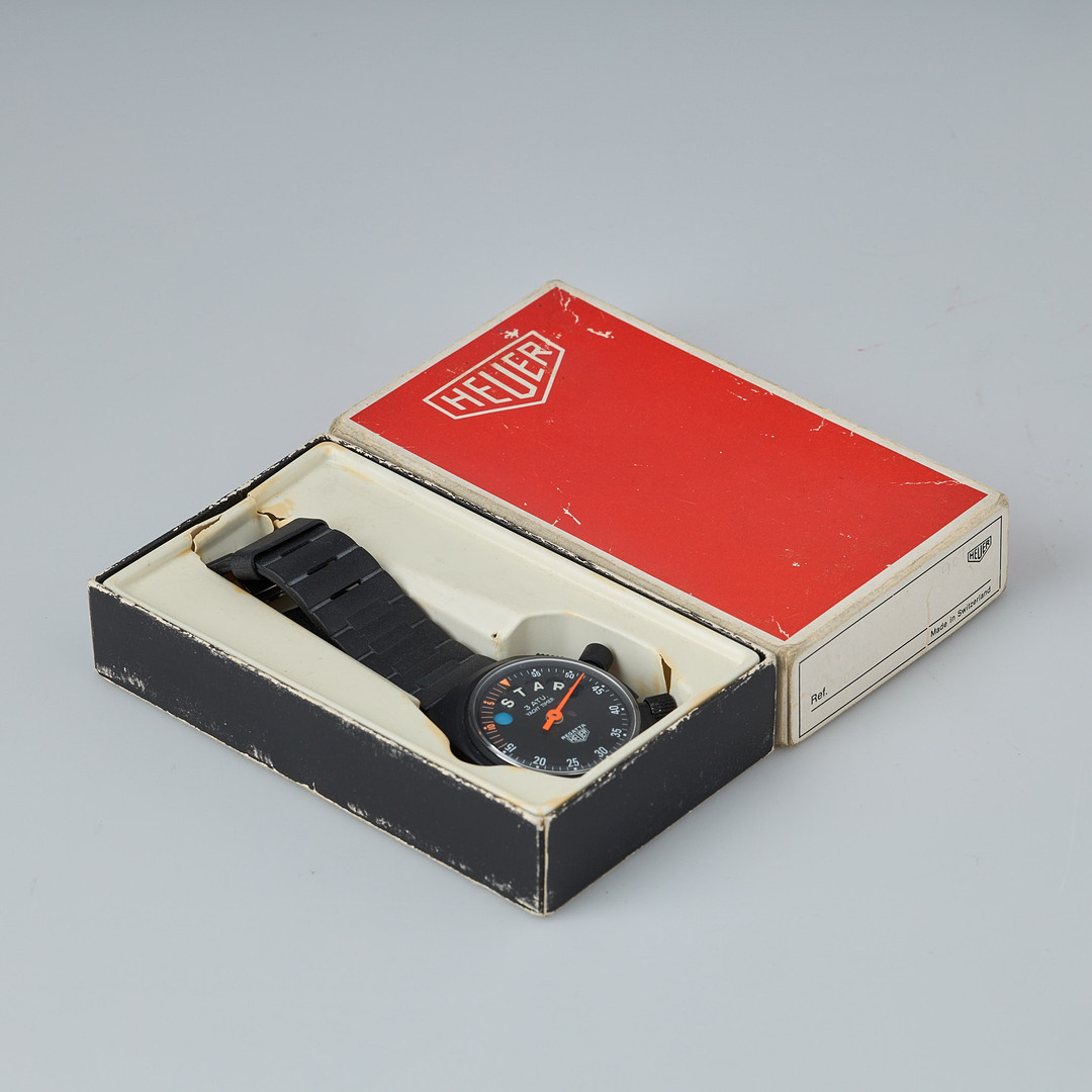 HEUER, Regatta Yachttimer, 44 mm, svart-lackerad, manuell, plexiglas.