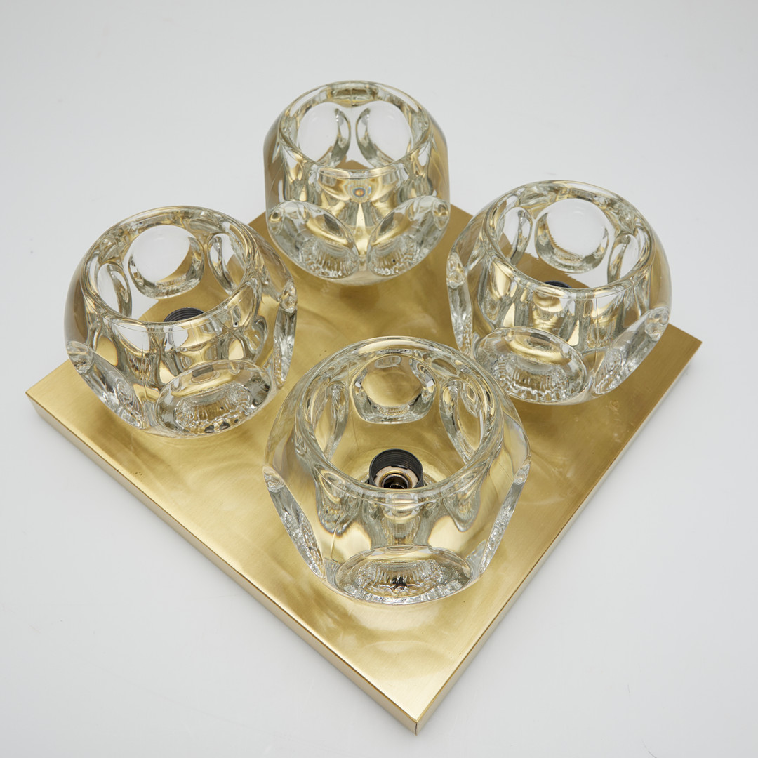 Peill und Putzler, große Deckenleuchte / Wandleuchte, Glas, Modell 'Lichtkugel', Deutschland.