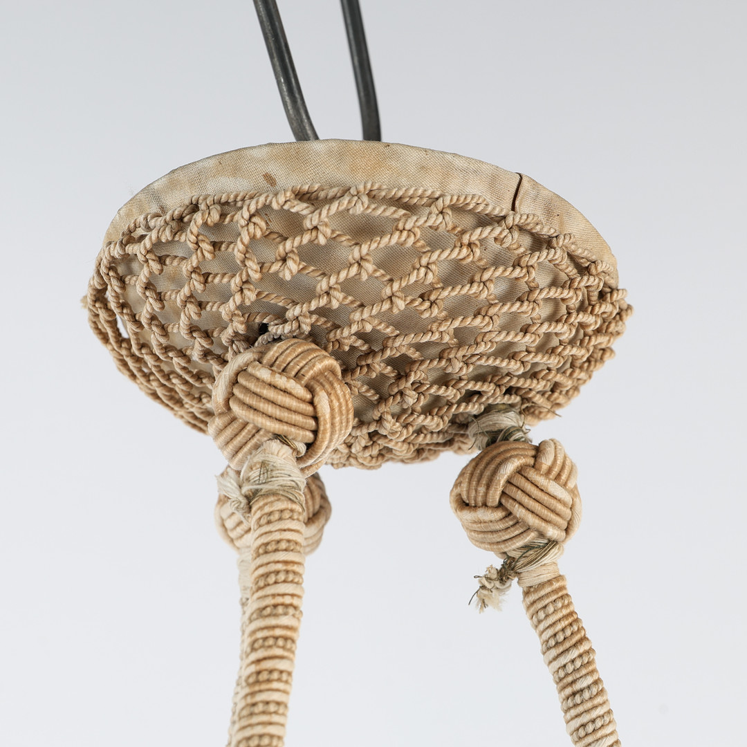 TAKLAMPA / TAKAMPEL, 1920-/30-tal, alabaster.