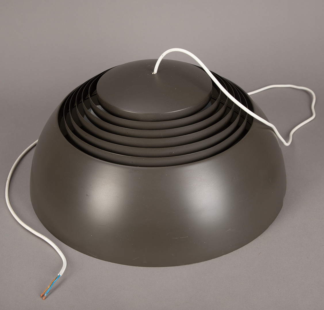 ARNE JACOBSEN. AJ Royal Pendelleuchte für Louis Poulsen.