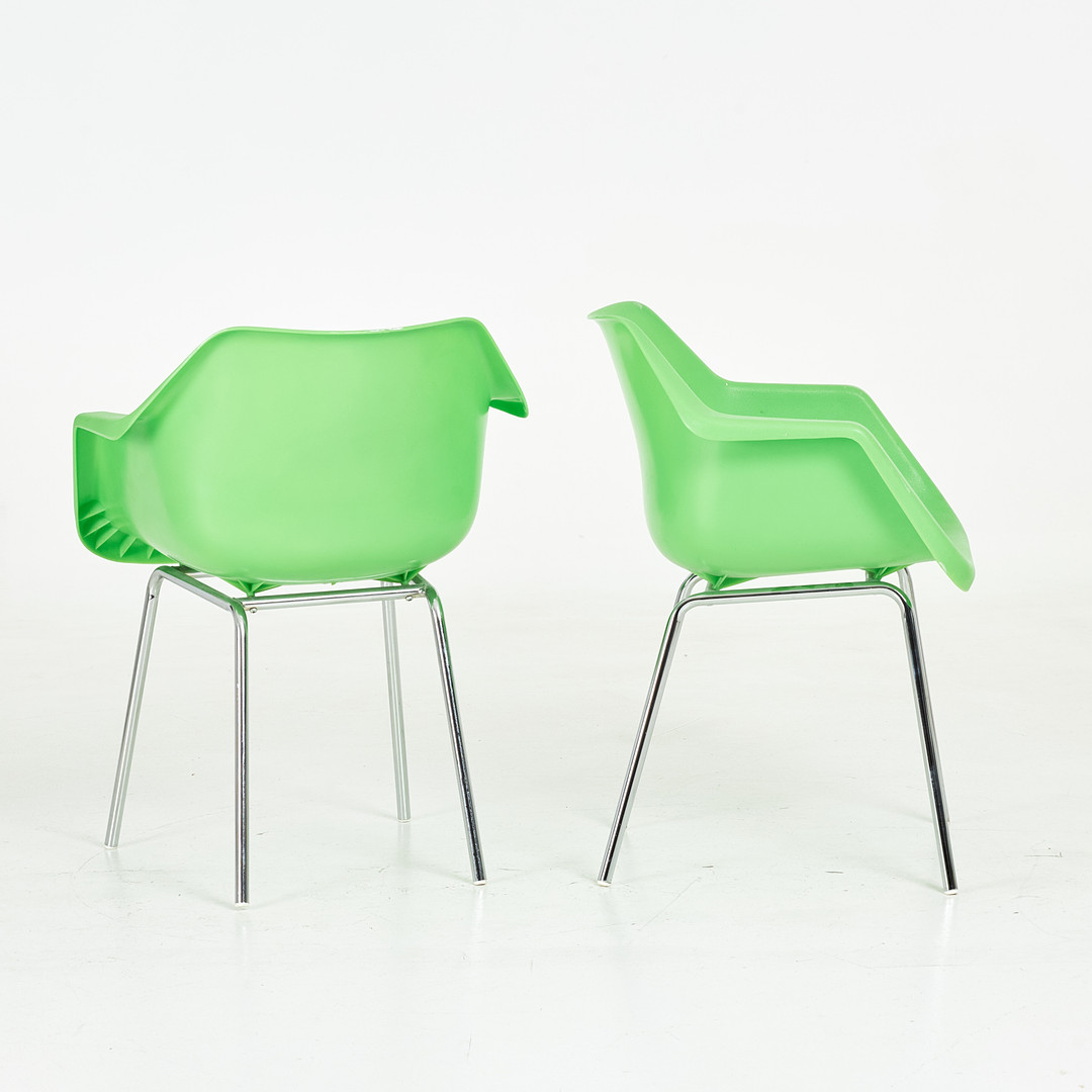 ROBIN DAY. Stolar, 2 st, 