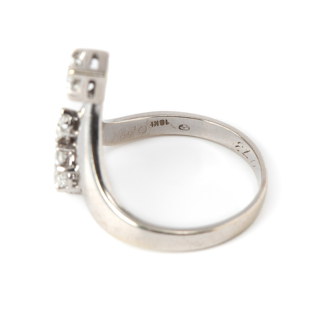 RING, 18K vitguld, briljantslipade diamanter, totalt 0.44 ct, importstämplad.