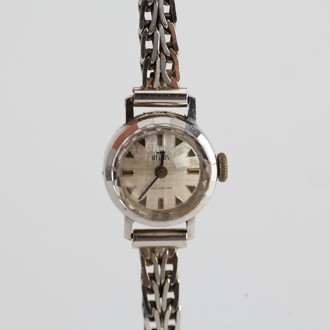 ARMBANDSUR, 18K vitguld, manuellt uppdrag, 1950-tal.