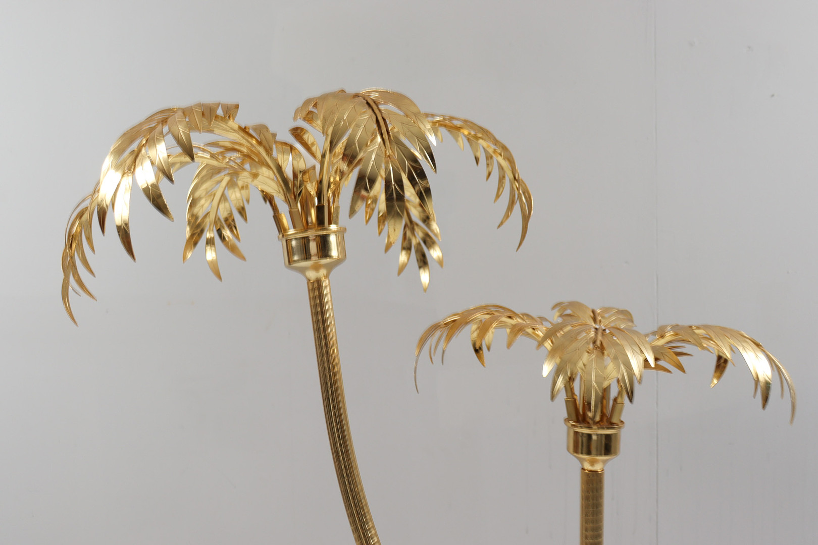 HANS KÖGL. Im Stil von. Hollywood Regency Stehleuchte/Stehlampe/Palmenlampe, Italien, 1980er Jahre.
