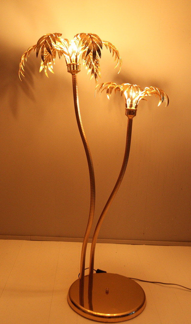 HANS KÖGL. Im Stil von. Hollywood Regency Stehleuchte/Stehlampe/Palmenlampe, Italien, 1980er Jahre.
