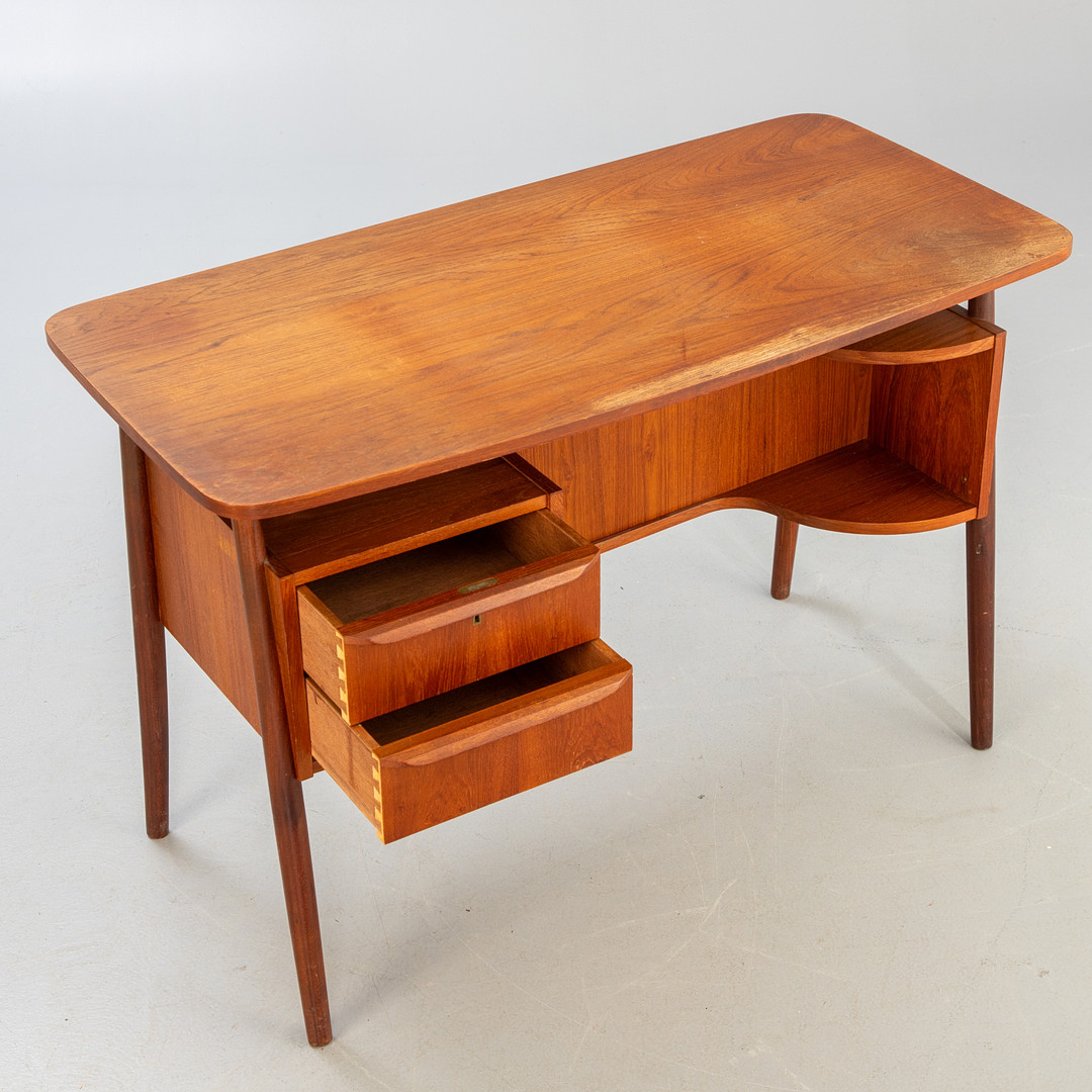 GUNNAR NIELSEN TIBERGAARD. Teak Schreibtisch, 1960er Jahre.