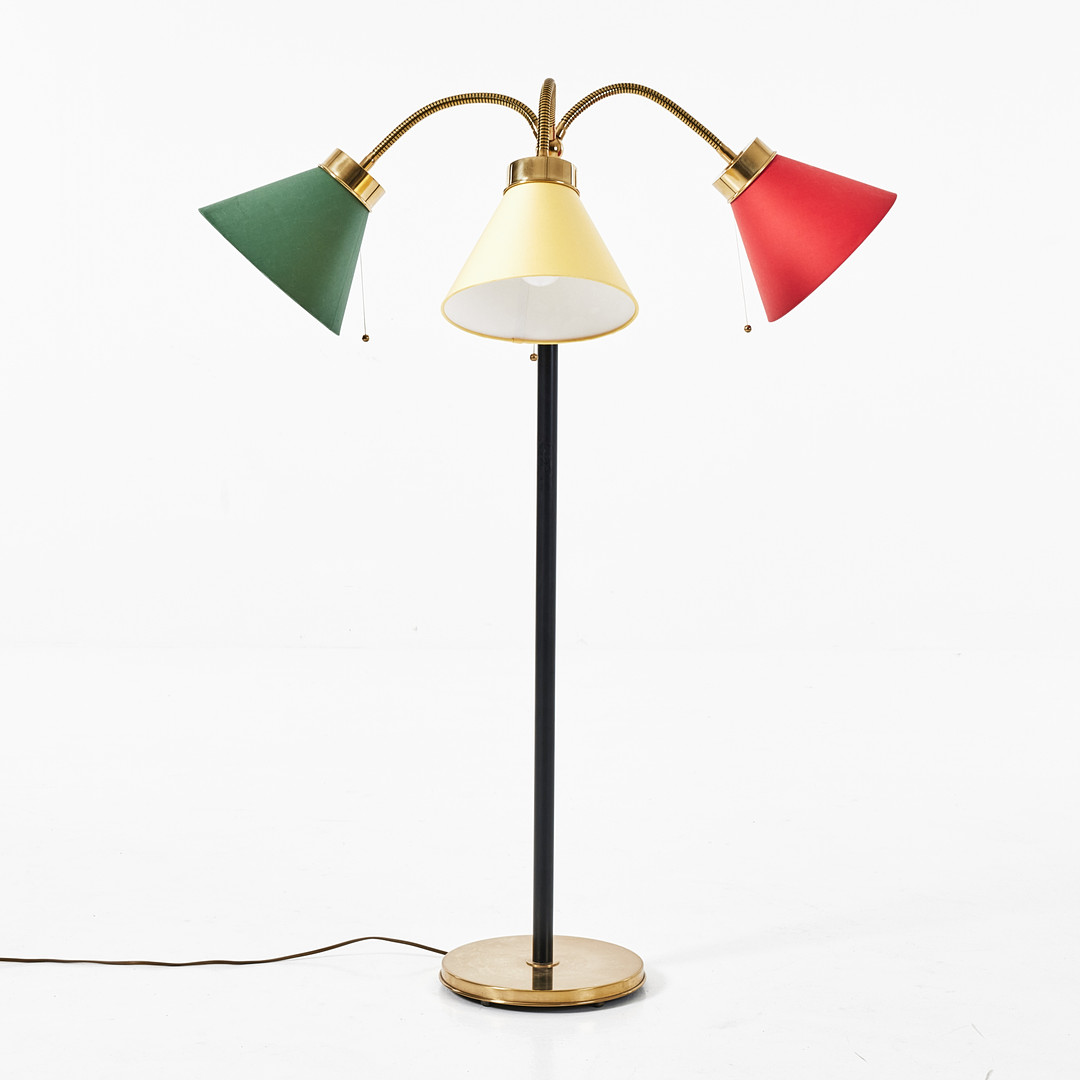 JOSEF FRANK. Golvlampa, modell 2431, Firma Svenskt Tenn.