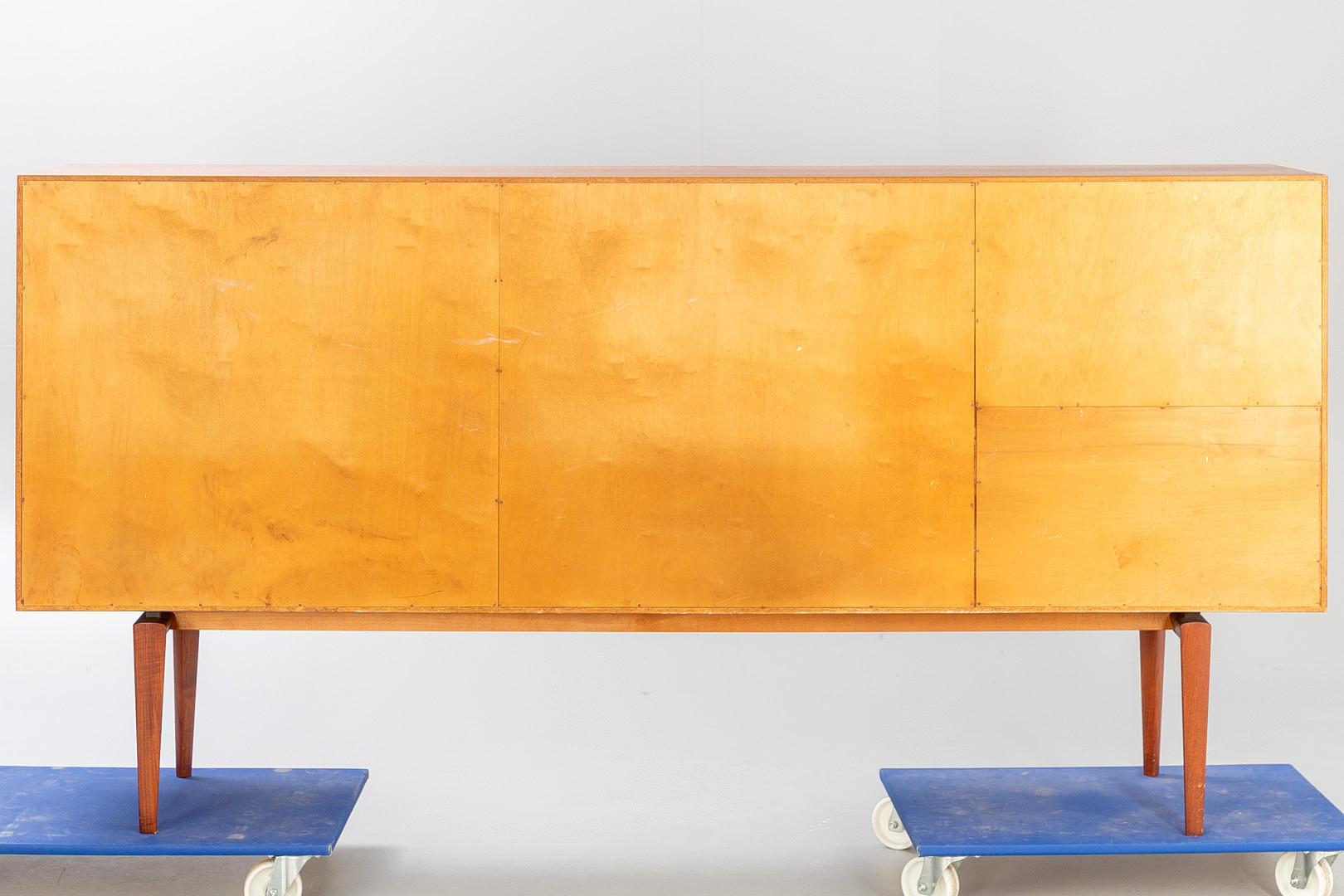 H.W. KLEIN. Bramin. Teak Highboard. Dänemark, 1960er Jahre.