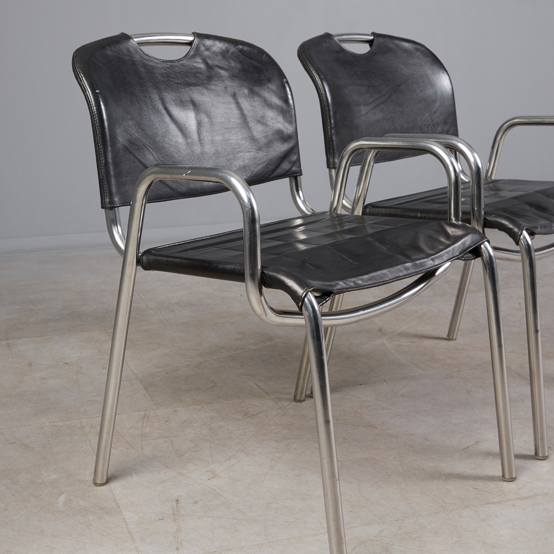 ACHILLE CASTIGLIONI & MARCELLO MINALE. für Zanotta, zwei Stühle, Modell 'Castiglia 2062', Leder, Stahlrohr, verchromt, Entwurf 1967, Italien (2).