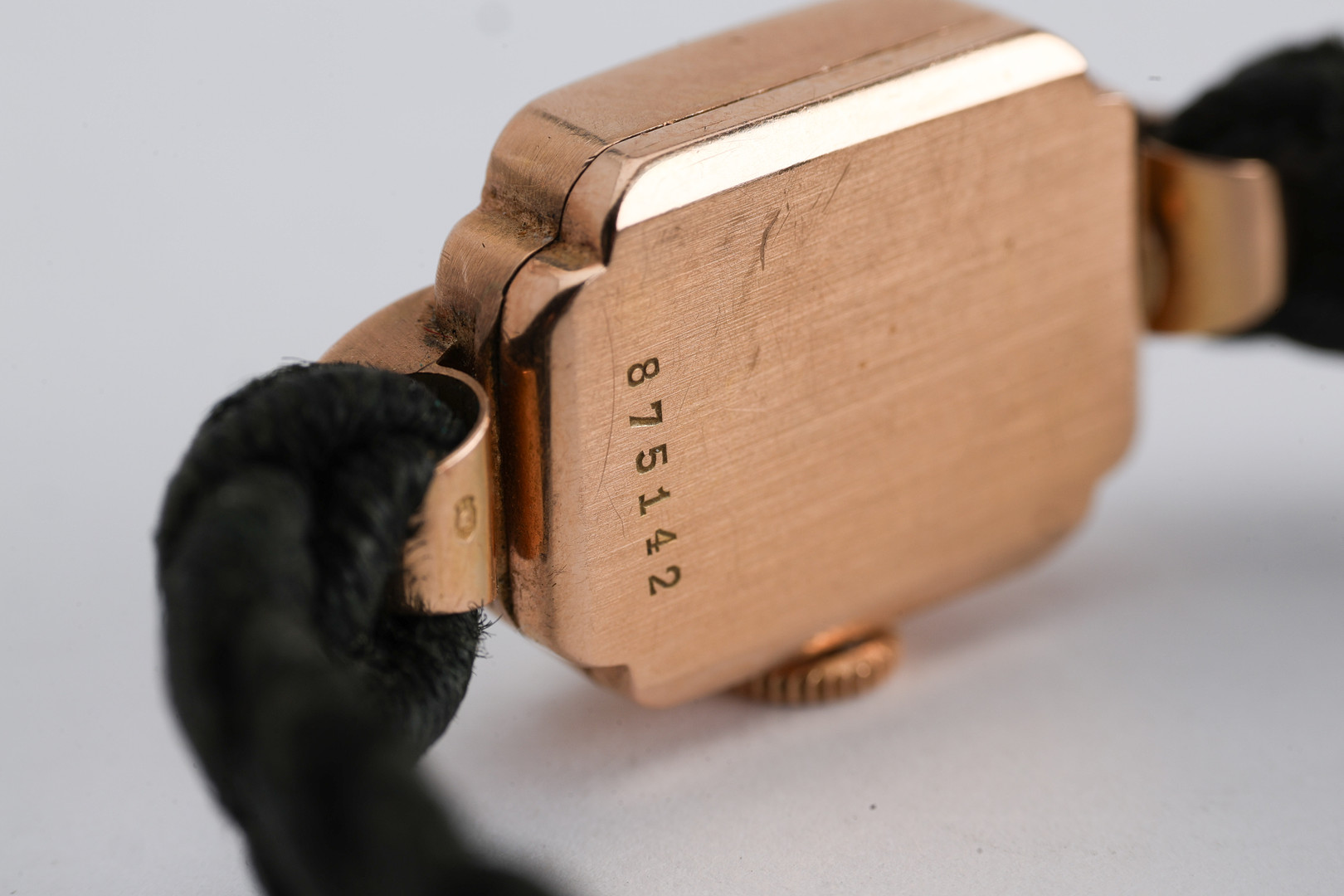 DOXA Armbandsur, 14K guld, manuell.