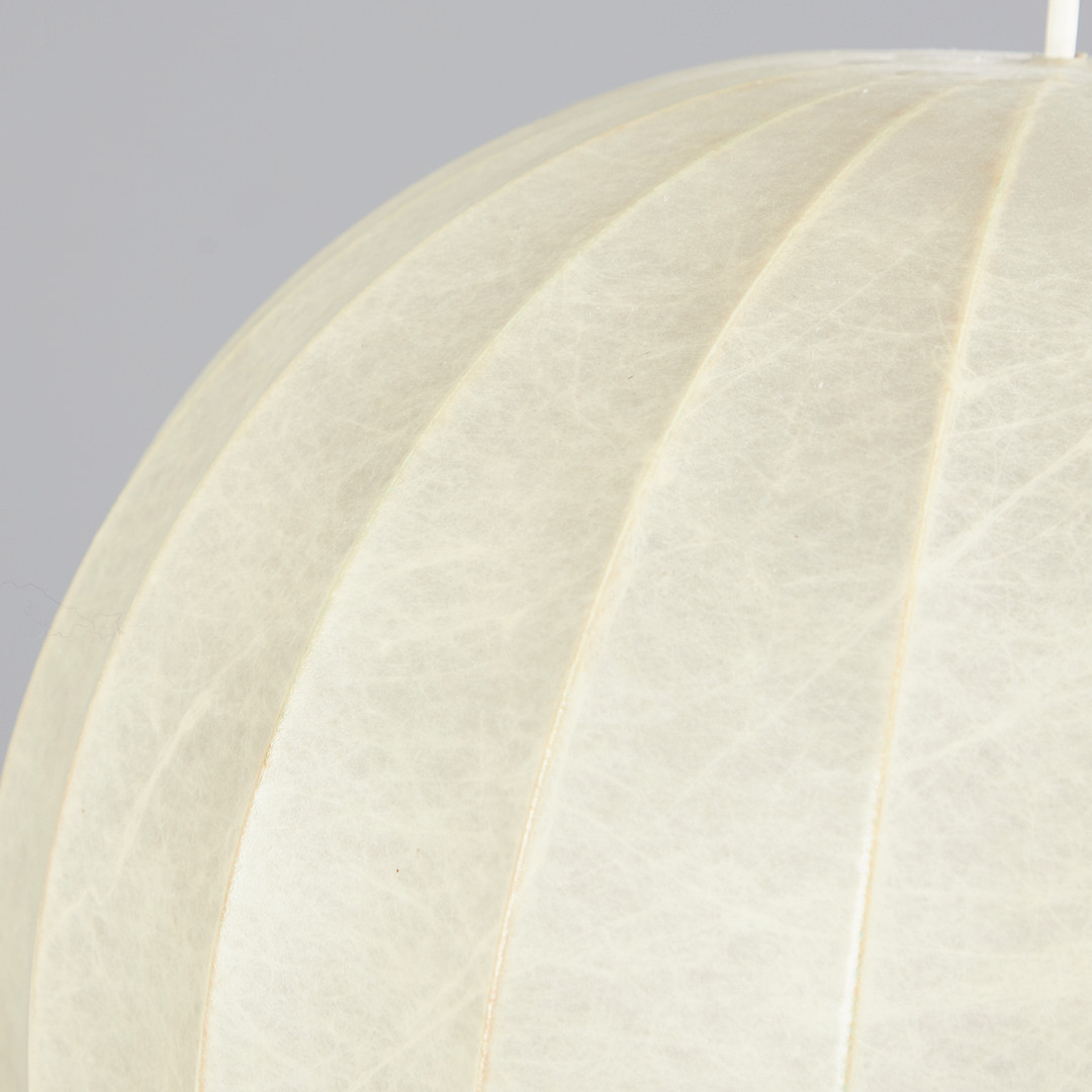 ACHILLE CASTIGLIONI. Im Stil von. Deckenlampe / Pendelleuchte, Modell 'Cocoon', Harz, Messing, 1960er Jahre.