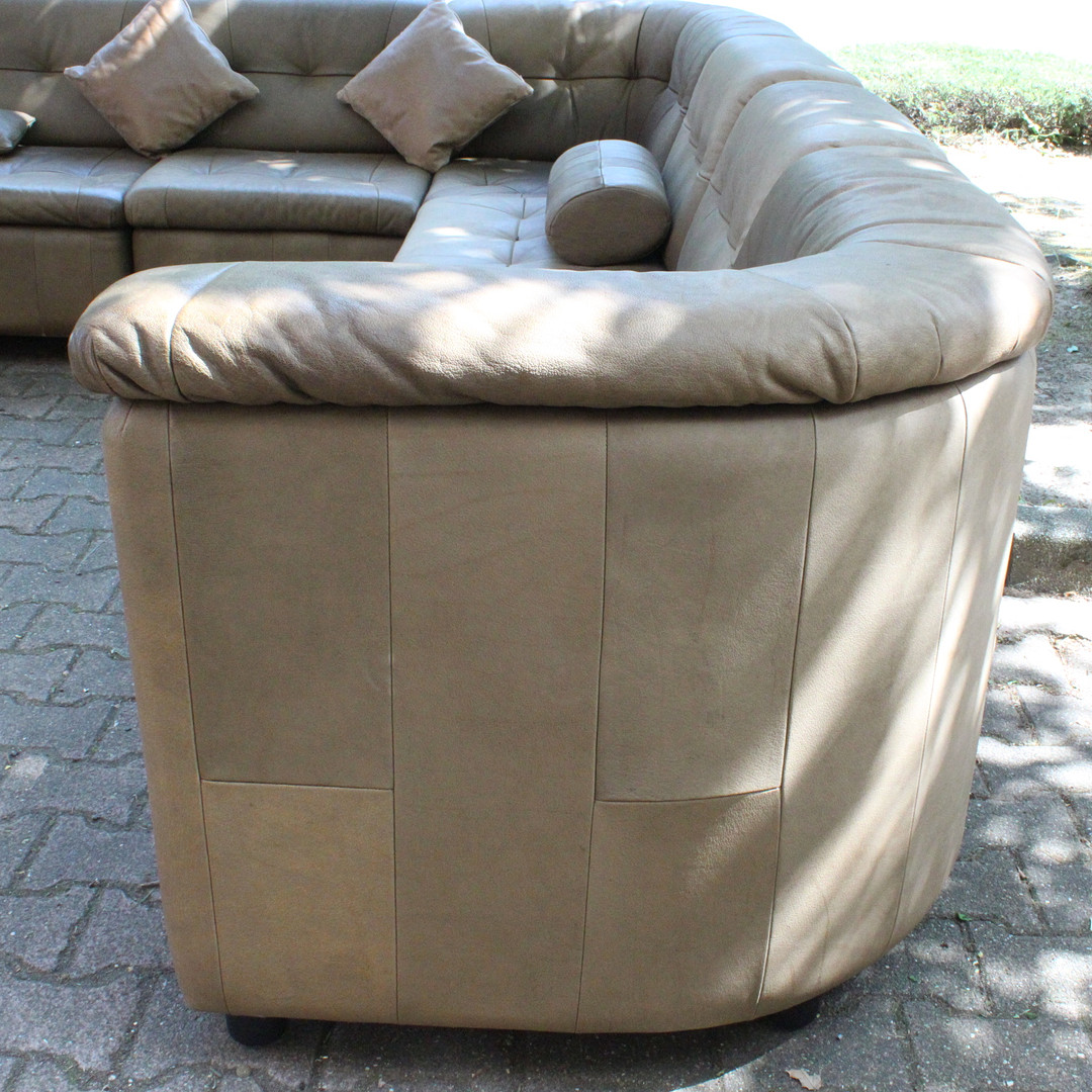 Laauser, 7-teiliges Ecksofa / Modulsofa, Leder, Deutschland, 1960er Jahre.