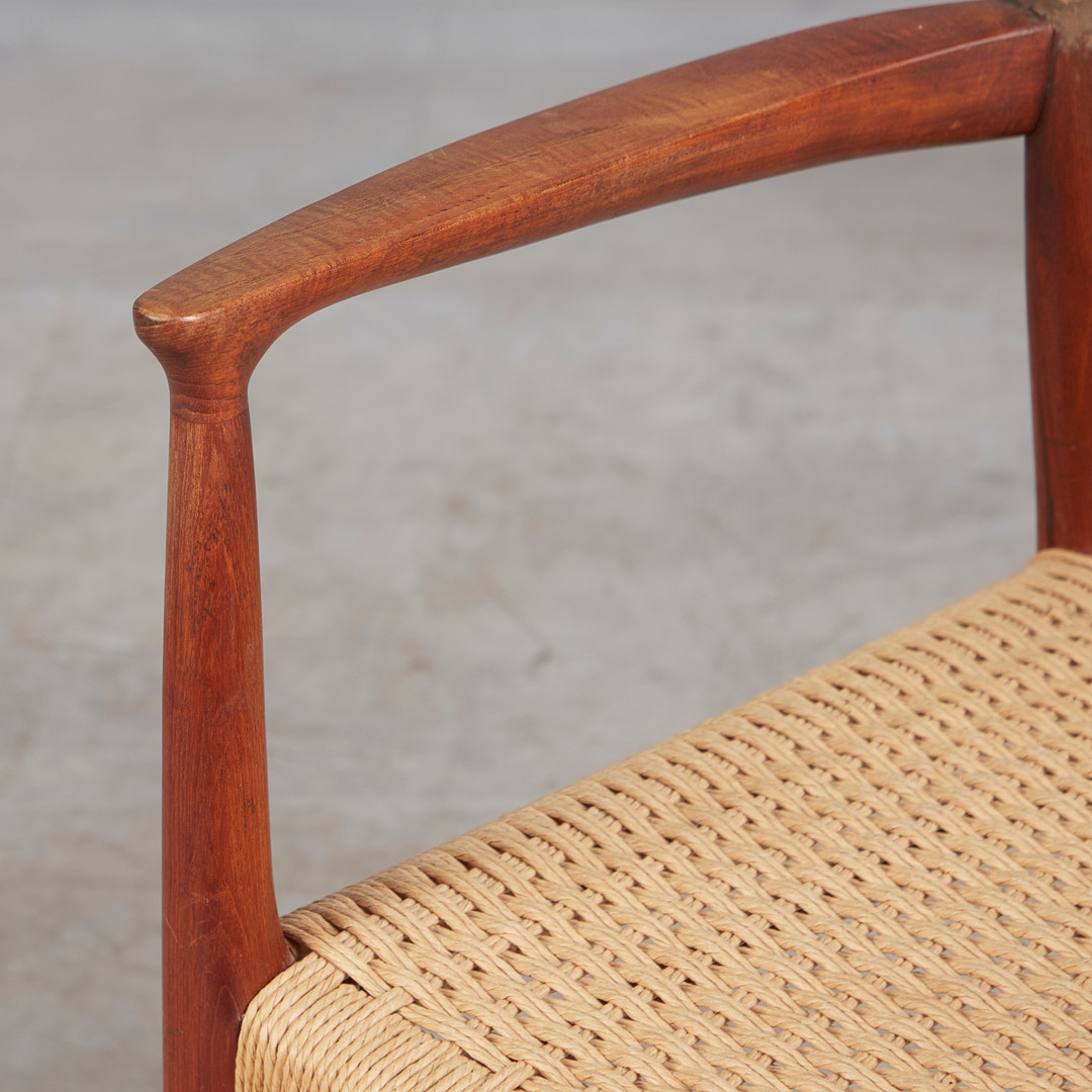 NIELS OTTO MØLLER. für JL Møller Møbelfabrik, Stuhl / Armlehnstuhl, Modell '56', Teak, Papierkordel, 1960er Jahre, Dänemark.