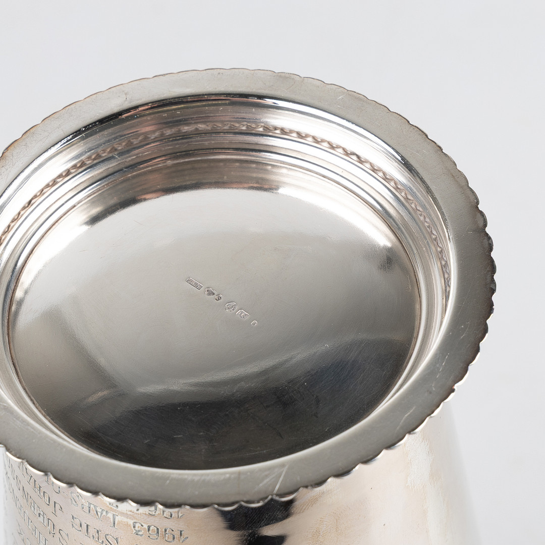 BÄGARE, silver, C G Hallberg, Stockholm, 1940.