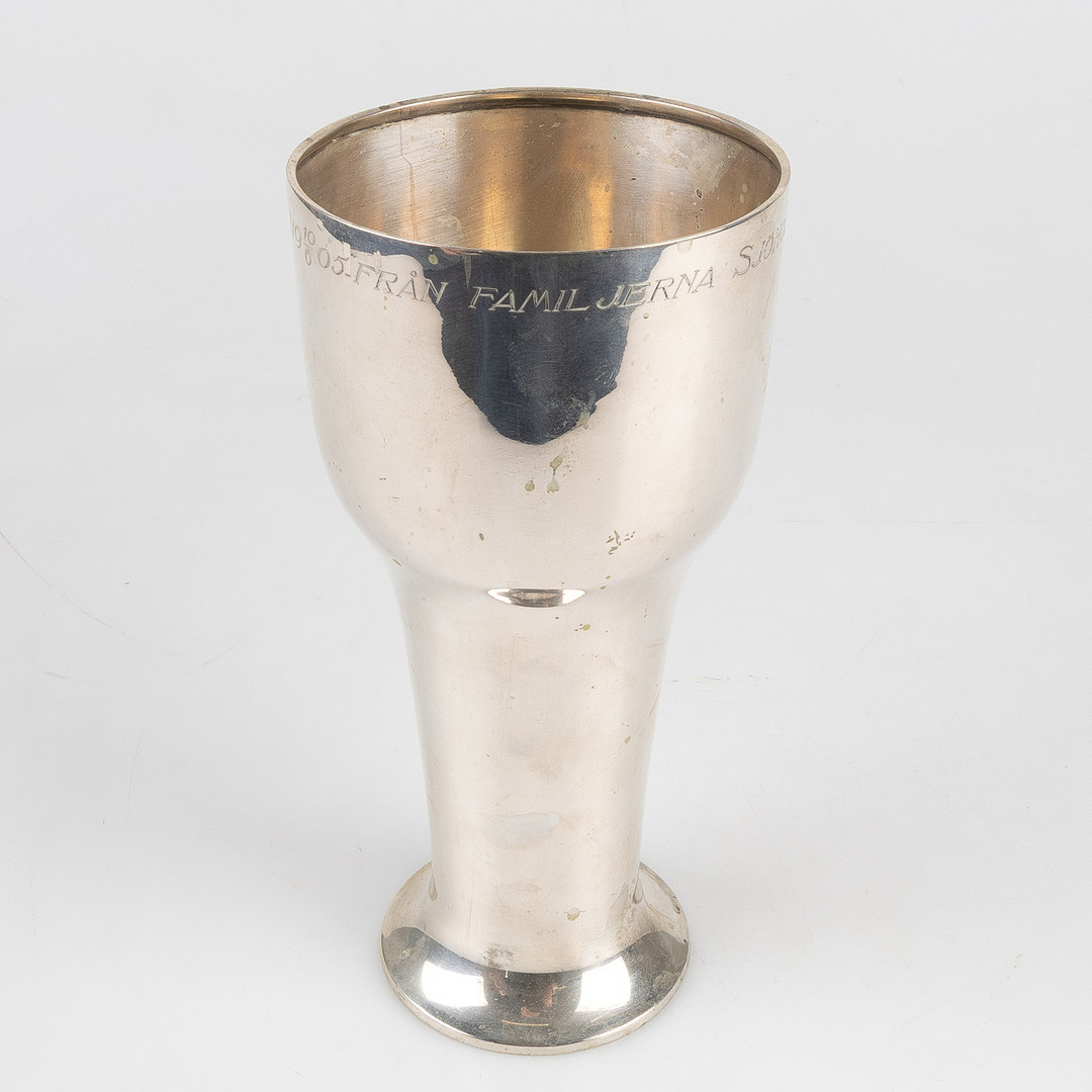 BÄGARE, silver, C G Hallberg, Stockholm, 1905.