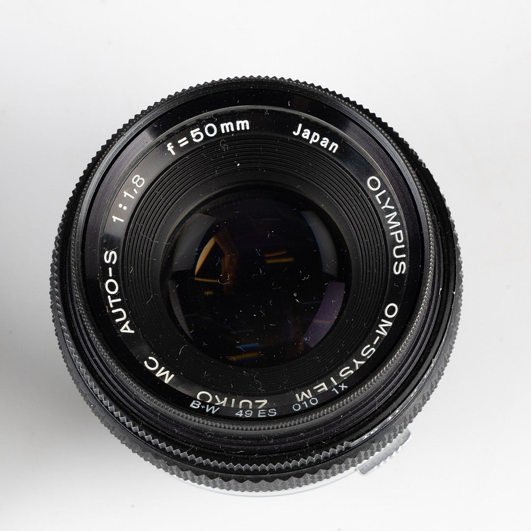 KAMERA, Olympus OM10 med tillbehör.