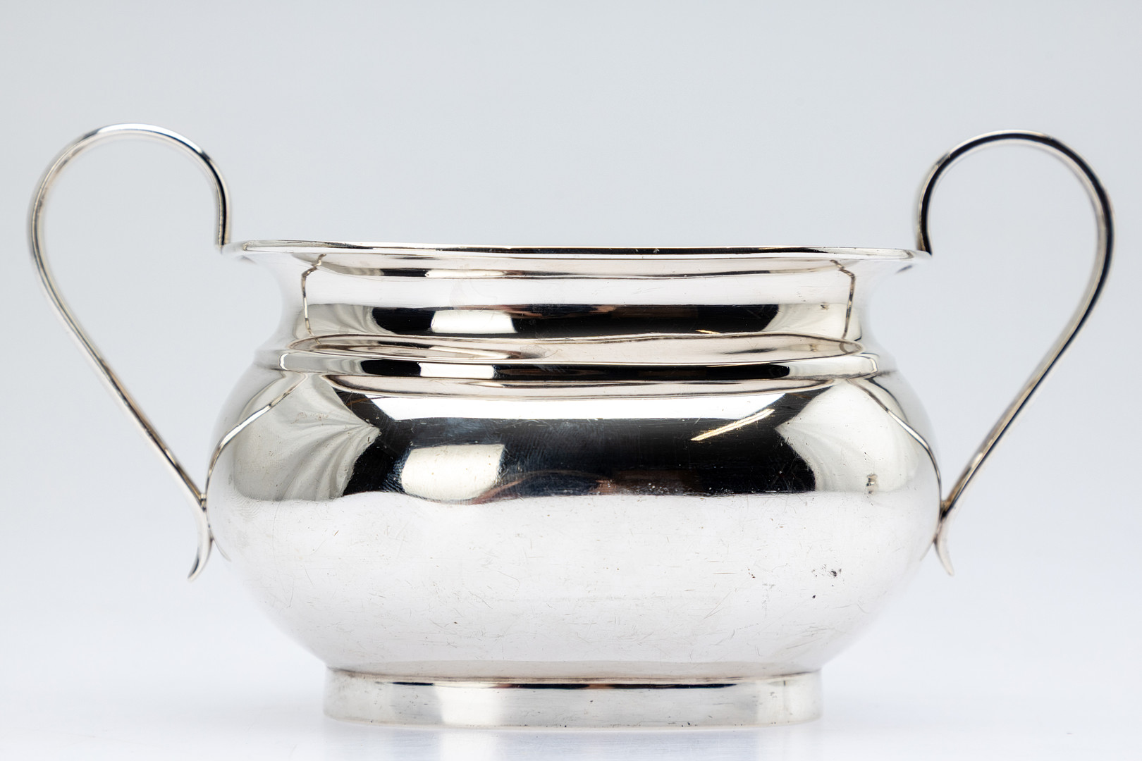 VINER´S LTD (EMILE VINER). Teeservice im Stil Georg III, 3-teilig, Sterling Silber, Sheffield, 1931.