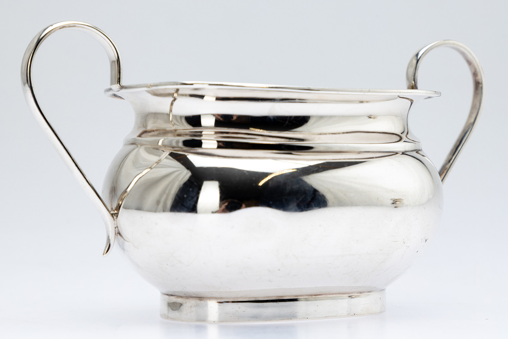 VINER´S LTD (EMILE VINER). Teeservice im Stil Georg III, 3-teilig, Sterling Silber, Sheffield, 1931.