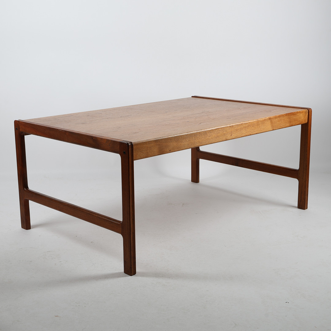 FOLKE OHLSSON. Soffbord,