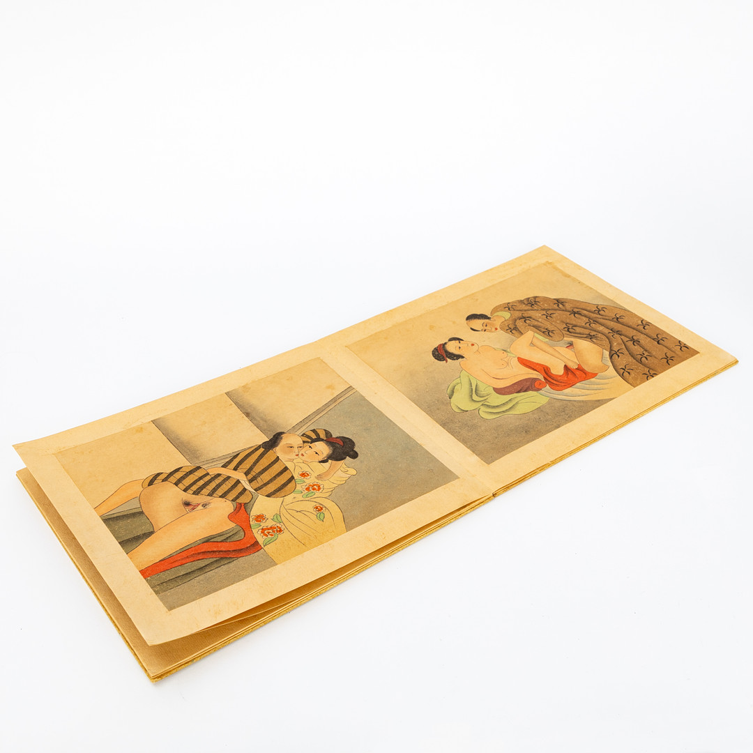 JAPANISCHE SCHULE. Shunga Faltbuch / Leporello mit 8 Holzschnitten, 1. Hälfte 20. Jh.