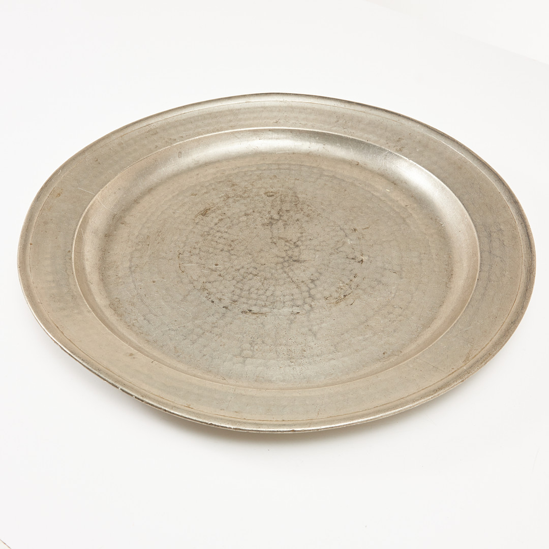 FAT, tenn, Jakob Sauer (verksam 1733-1765), Stockholm 1737, senbarock, hamrad dekor.