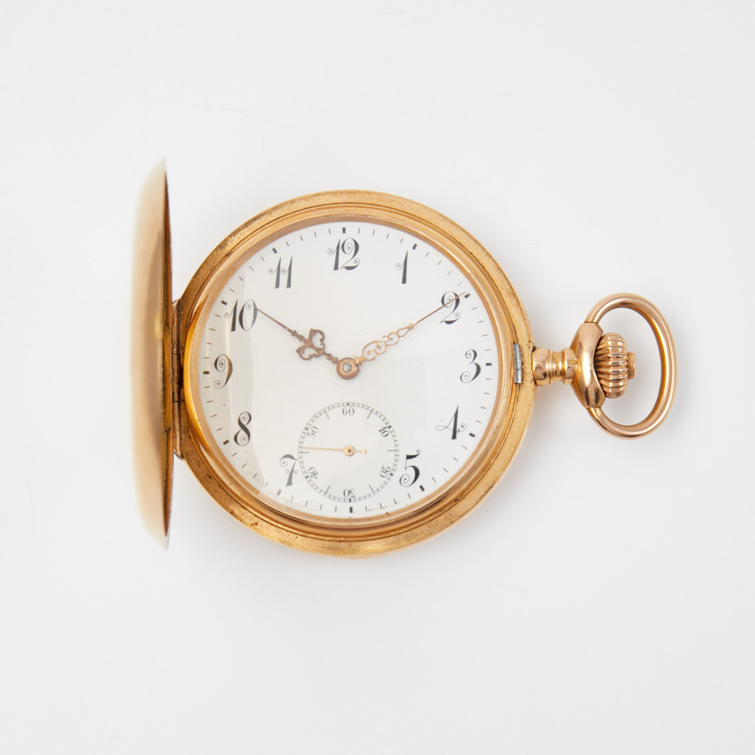 OMEGA, fickur/savonett, yttre boettlock i 18 k guld, innerboett metall, med etui.