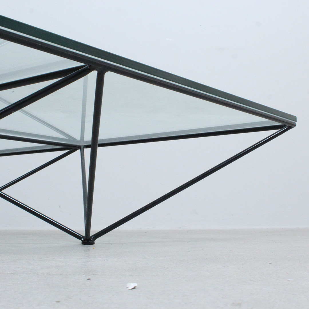 PAOLO PIVA. B&B ITALIA. Couchtisch / Coffee Table, Model 'Alanda', Italien, 1980er Jahre.