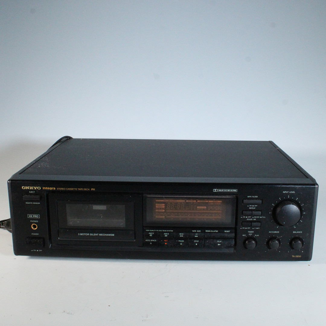 ONKYO. Quartz Synthesized Tuner Aplifier R1 , Modell '' TX-7530 '', 1980er, Japan.