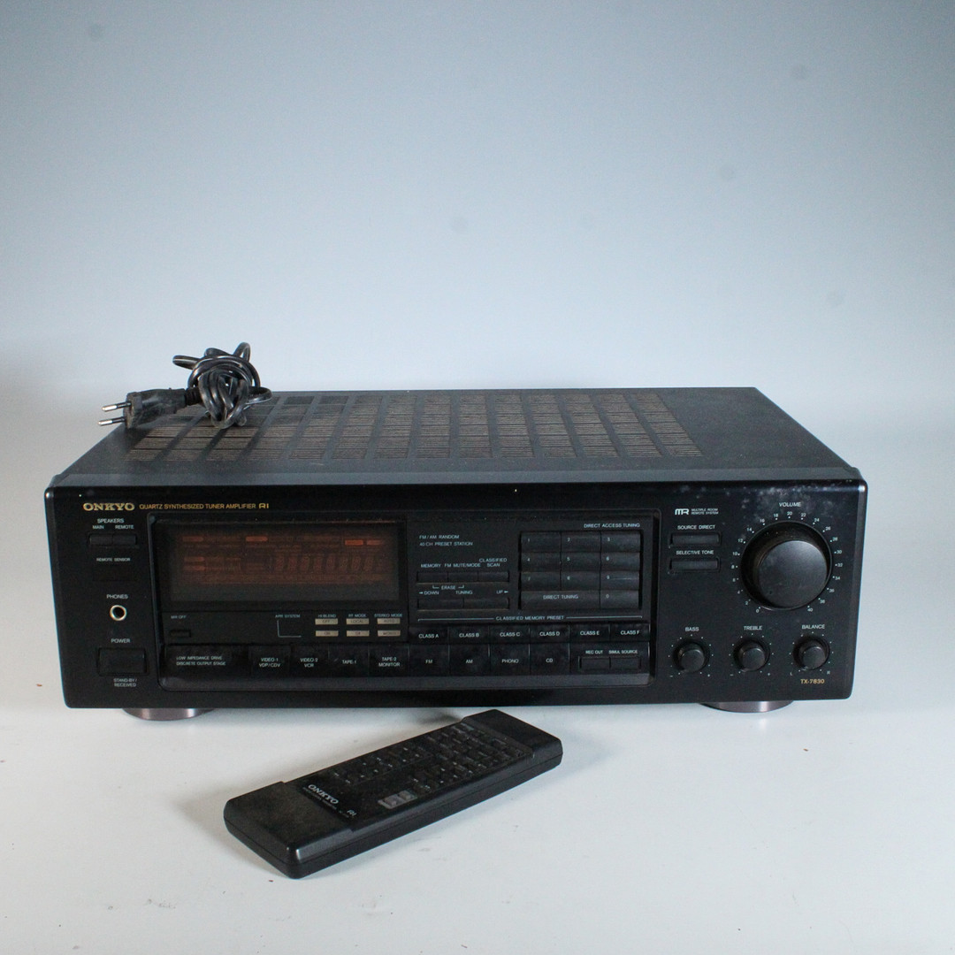 ONKYO. Integra, Stereo Cassette Tape Deck R1, Modell '' TA-2850 '', 1990er, Japan.