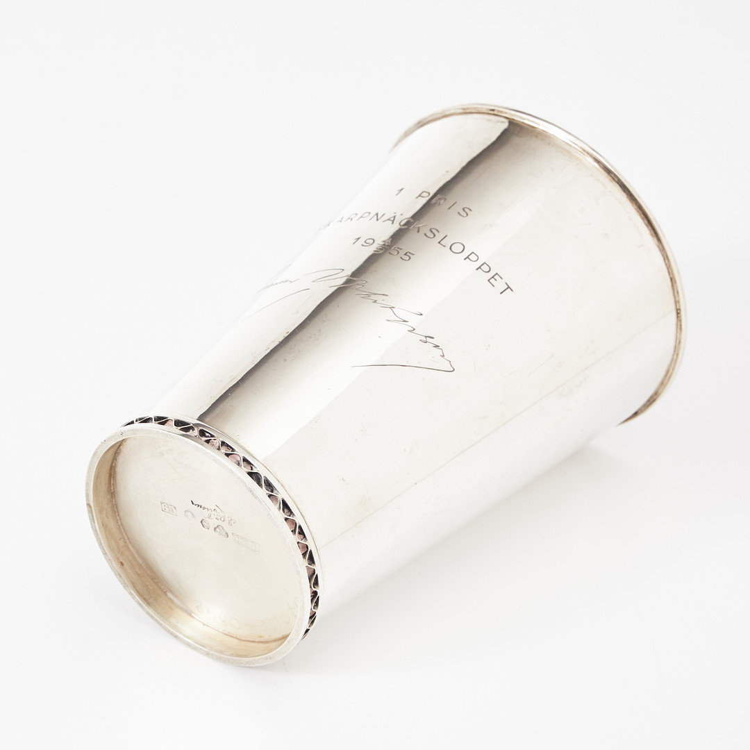 ERIK RÅSTRÖM. Bägare, silver, Stockholm 1953. Text