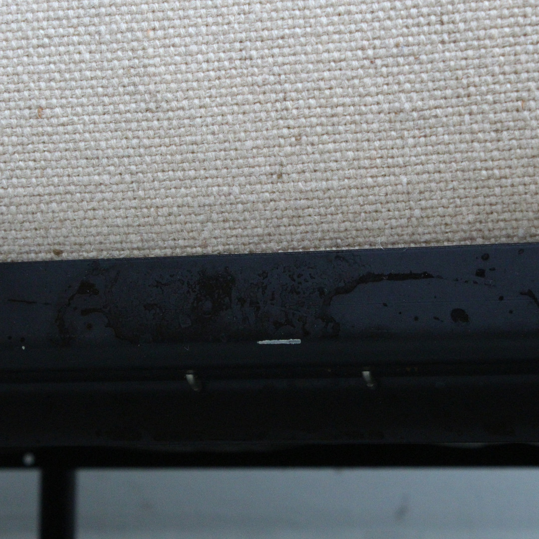 LE CORBUSIER, JEANNERET & PERRIAND. Cassina. Sofa / Dreisitzer, Modell 'LC2', Stahl, Entwurf 1928.