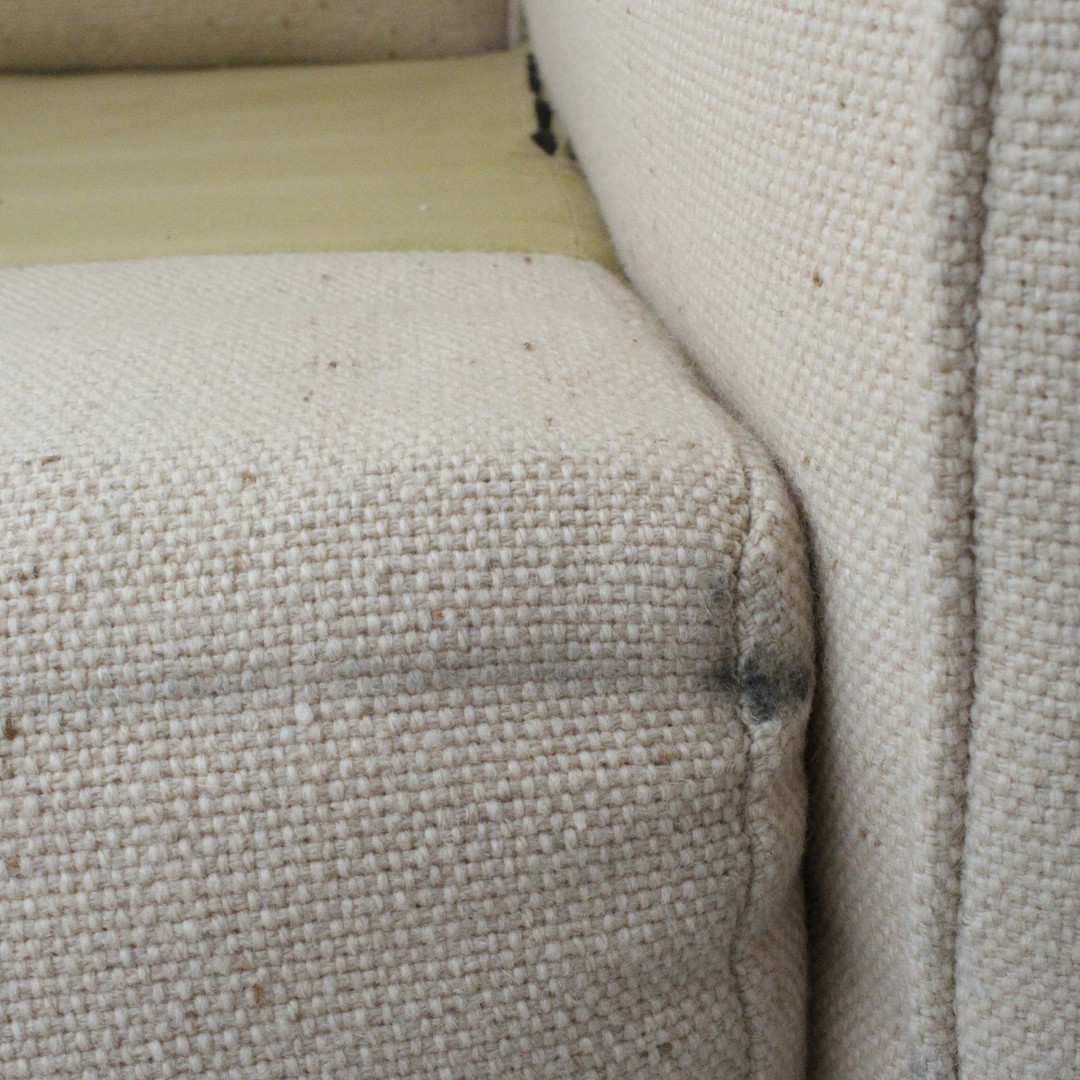 LE CORBUSIER, JEANNERET & PERRIAND. Cassina. Sofa / Dreisitzer, Modell 'LC2', Stahl, Entwurf 1928.