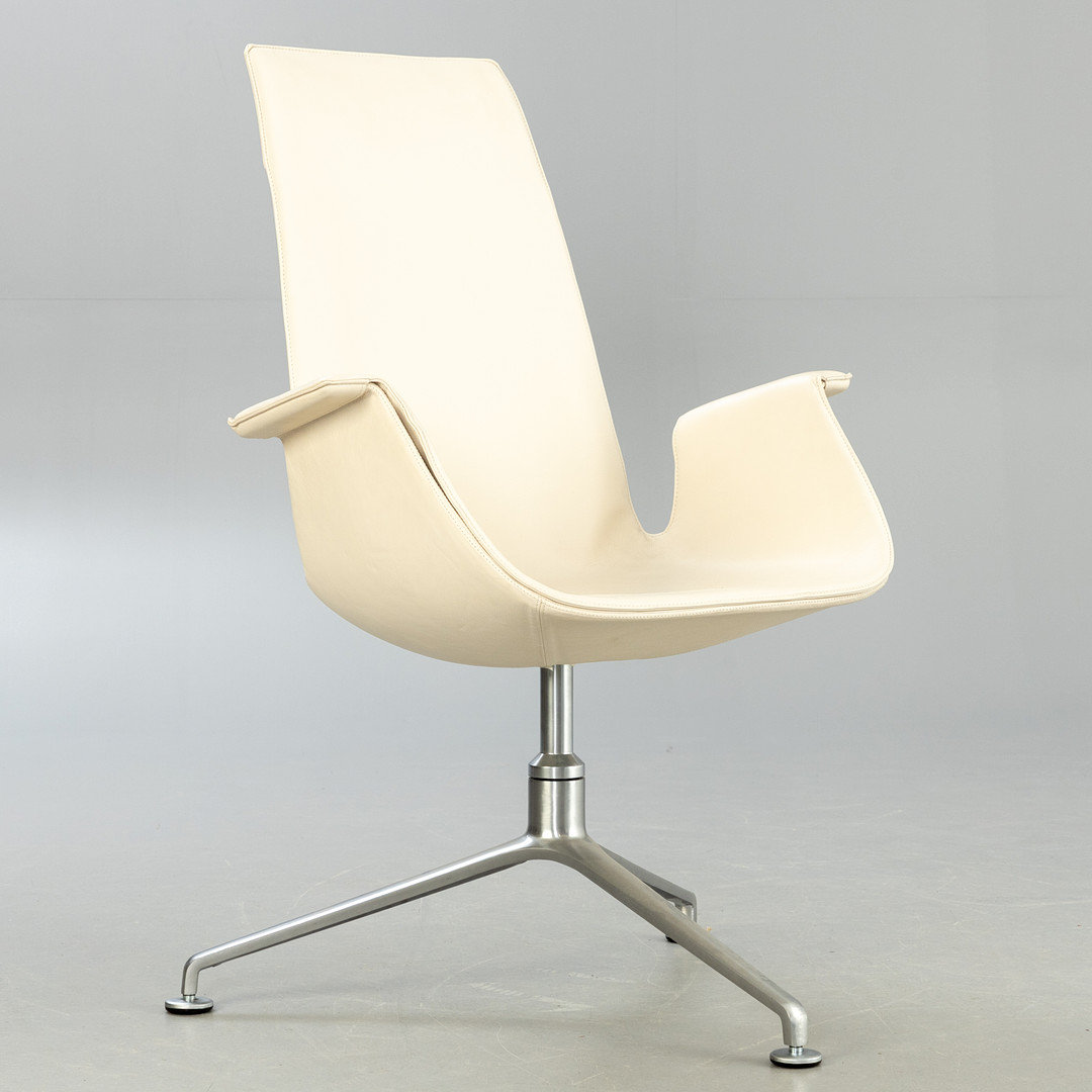 Preben Fabricius & Jørgen Kastholm, Hochlehner FK 6725 Chair, Walter Knoll.
