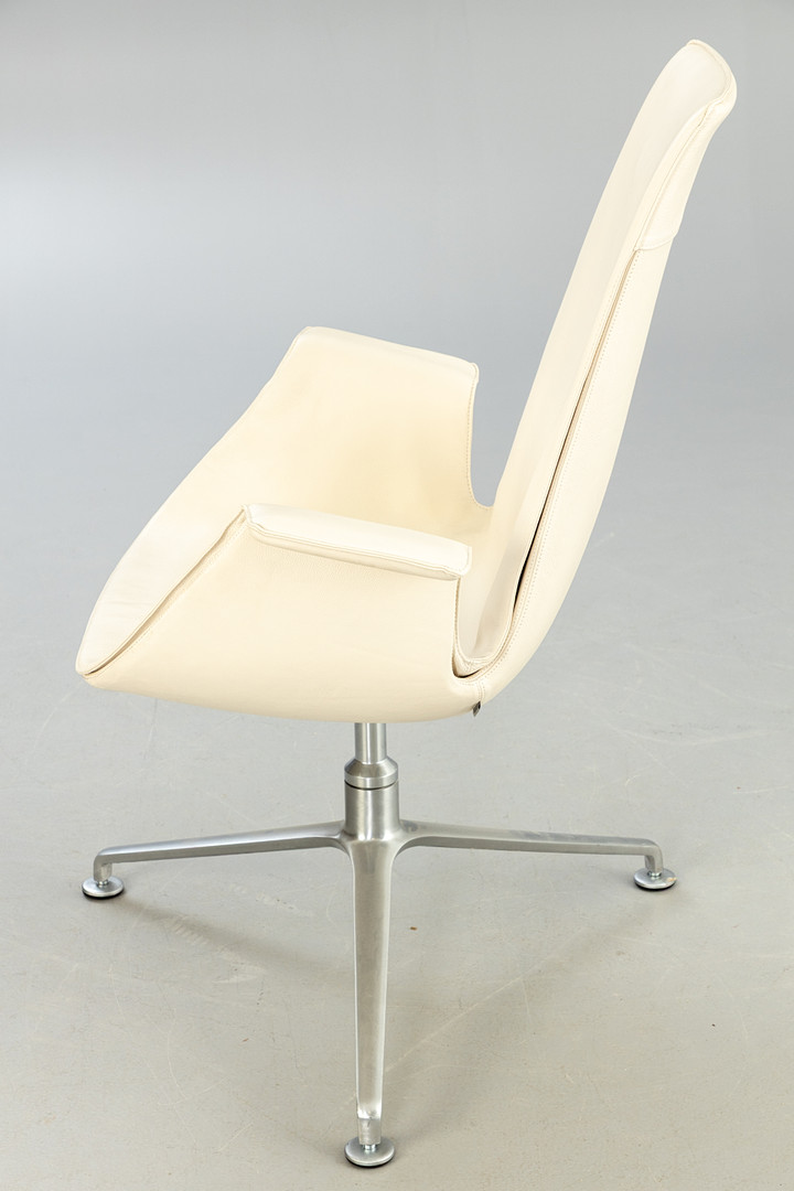 Preben Fabricius & Jørgen Kastholm, Hochlehner FK 6725 Chair, Walter Knoll.