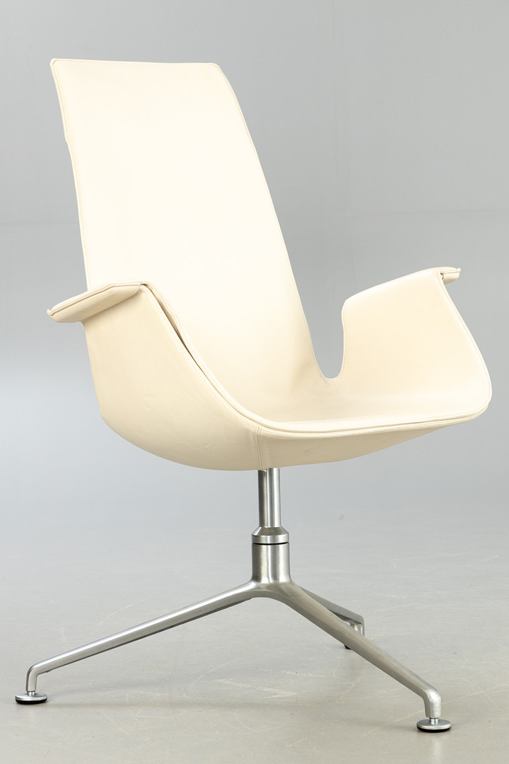 Preben Fabricius & Jørgen Kastholm, Hochlehner FK 6725 Chair, Walter Knoll.