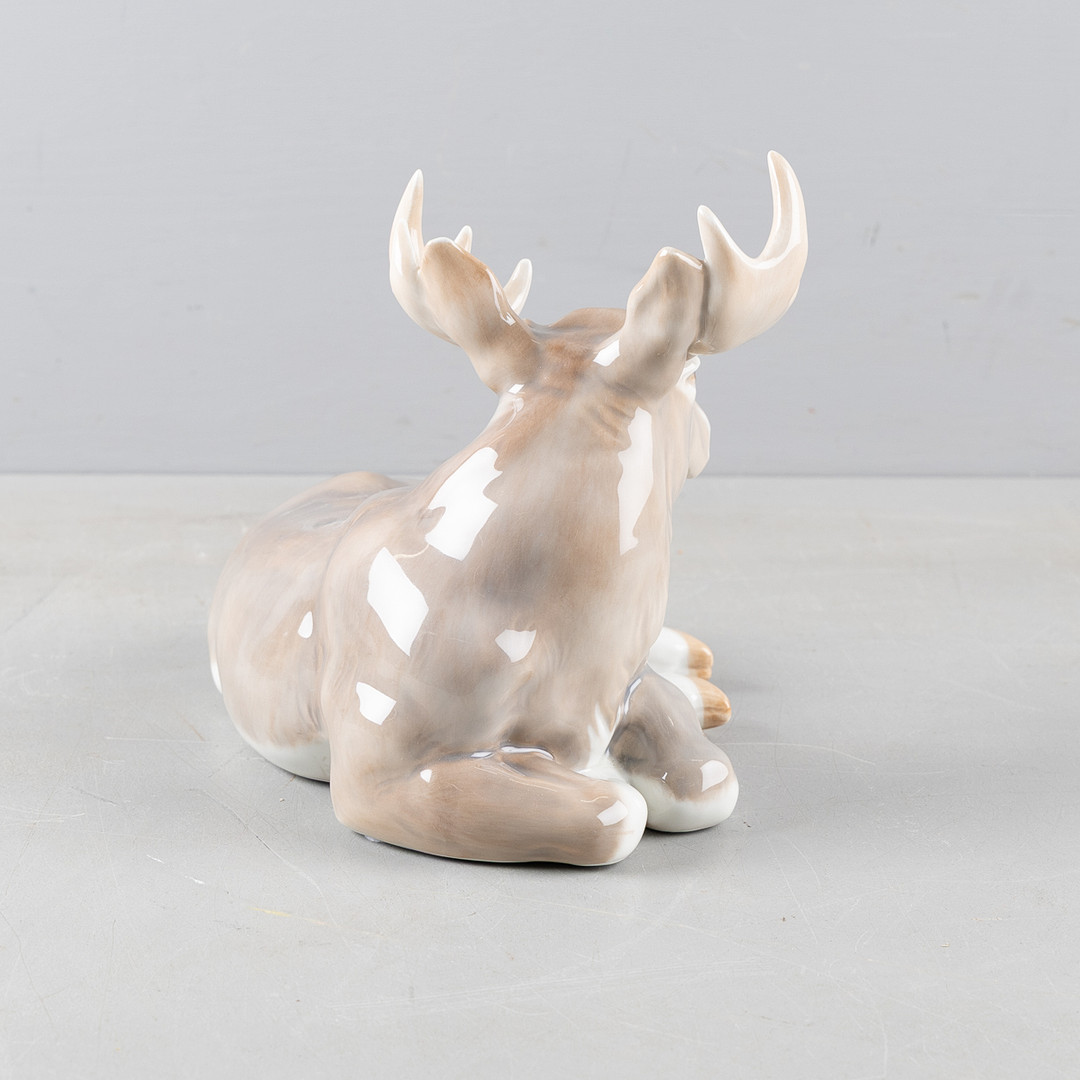 FIGURIN, älg, porslin, Royal Copenhagen, Knud Kyhn, Danmark.