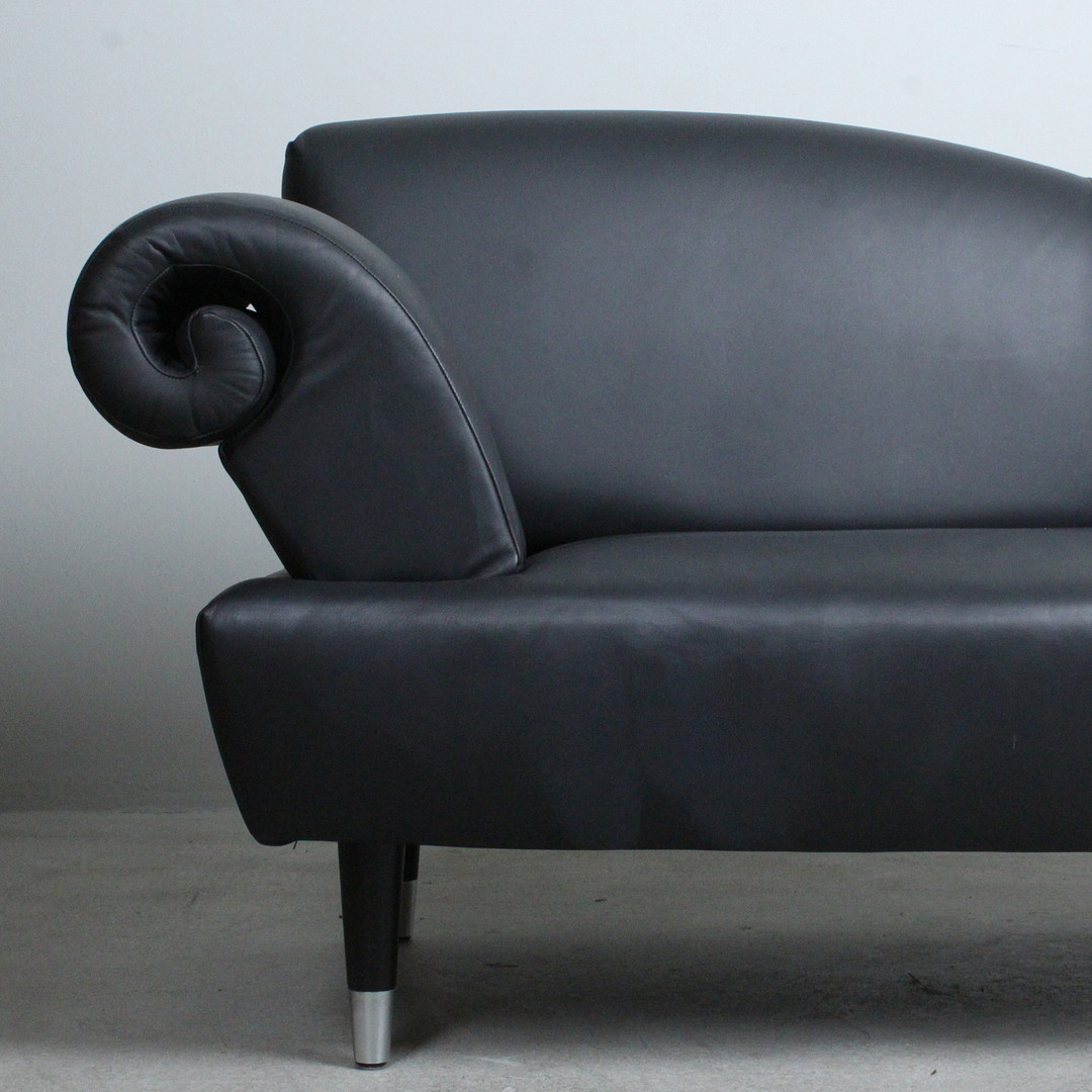 PUPPA & RAGI. Ligne Roset. Sofa, Modell 'Helix', Leder, Frankreich, 1990er Jahre.