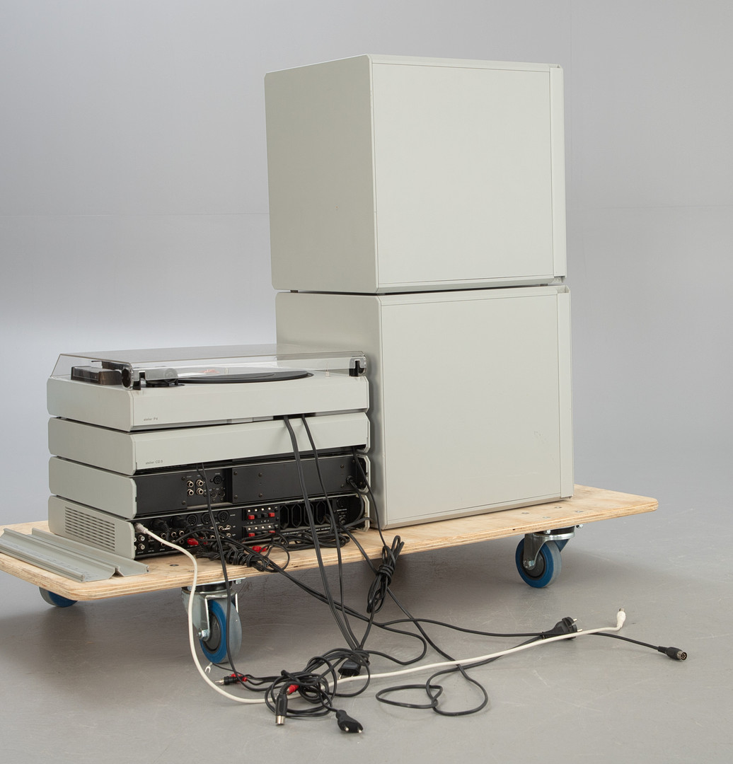 Braun, Dieter Rams, Atelier P4, CD3, R4 & C4 Stereoanlage + Zwei GS5 CD-Boxen (6).
