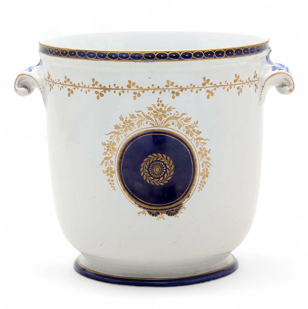 French porcelain bottle cooler, 19th Century.