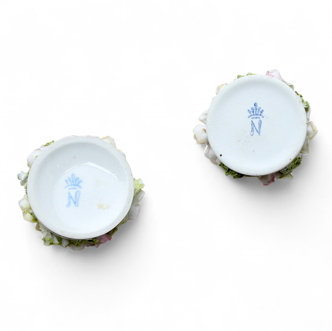 Set of ten table candle holders in porcelain from Naples, 20th Century.
