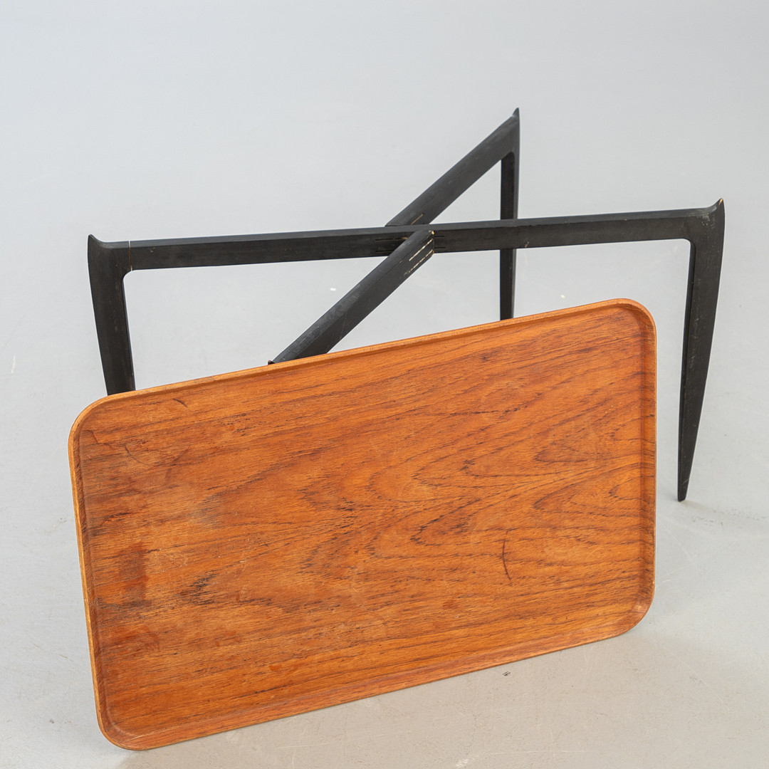 ENGHOLM & WILLUMSEN. Fritz Hansen. Tabletttisch / Beistelltisch, Dänemark, 1950er Jahre.